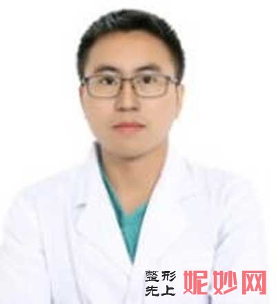 成都医大整形医院李辉怎么样?个人简介,擅长项目,案例,出诊时间