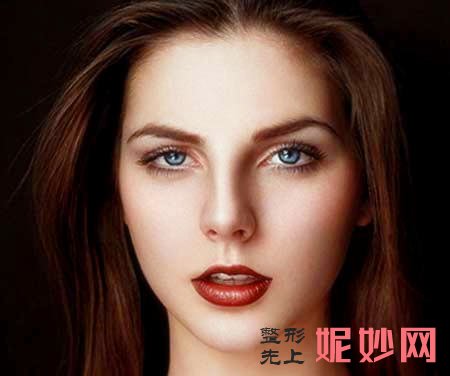 假体隆鼻术有什么好处?术后会不会透光?