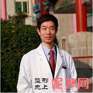 北京磨骨较有名的医生有哪些？磨骨效果和医生技术息息相关！