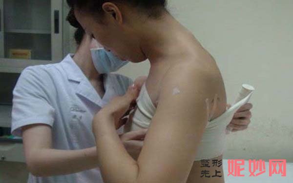 昆明隆胸哪个医生做的好？医生选择好隆胸手术有保障！