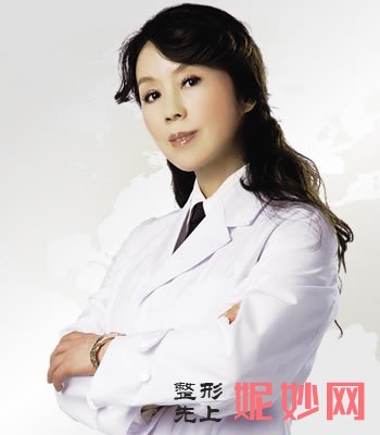 昆明隆胸哪个医生做的好？医生选择好隆胸手术有保障！