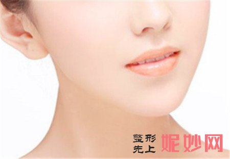 重庆艺星做假体垫下巴效果好吗？能维持多久？
