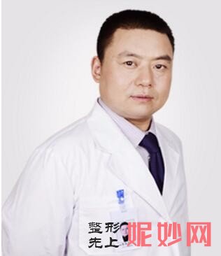 齐显龙
