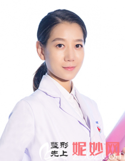 吕婧
