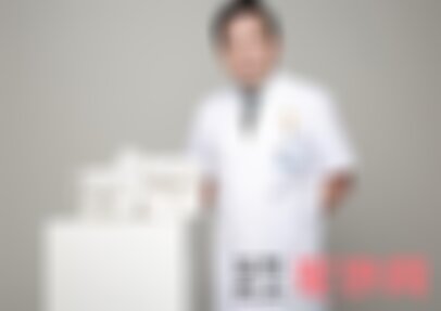 四川华美紫馨去眼袋哪个医生做得好