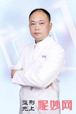 成都铜雀台双眼皮修复哪个医生做的好