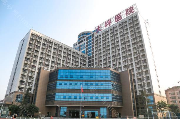 重庆治疗耳朵哪个医院较好？时光整形、军科医院、大坪医院资质技术大比拼！