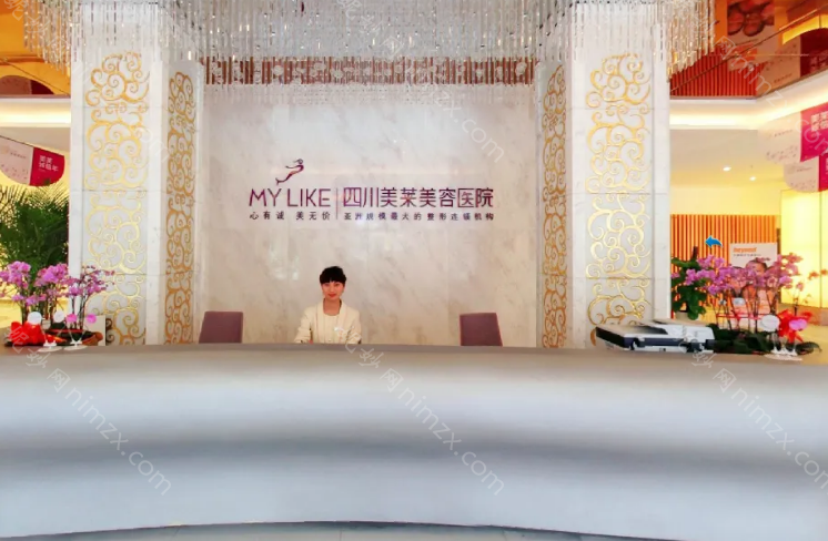 做硅胶隆胸要怎么选择医院，成都有哪些医院做硅胶隆胸好的吗?