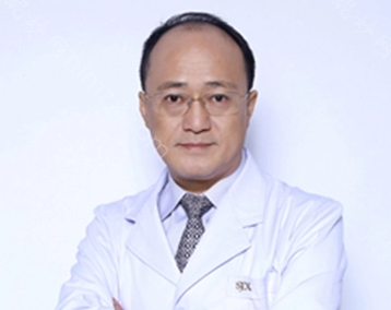 北京面部脂肪填充乔爱军好还是邱立东好?附医生简介。