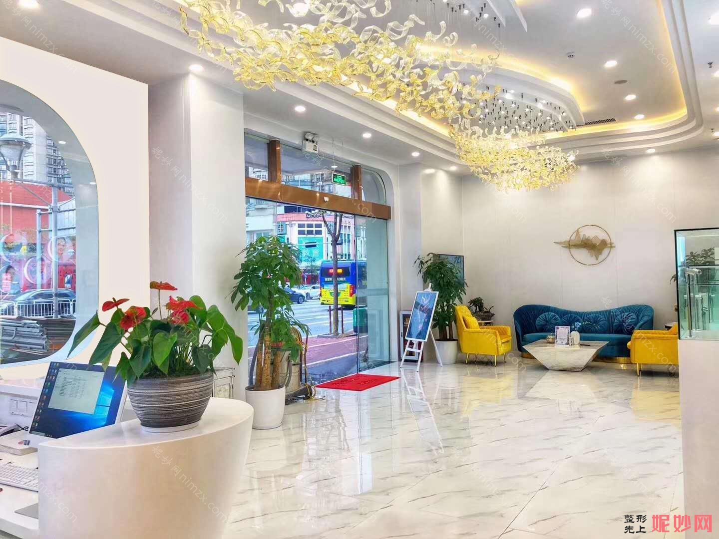 佛山肋骨隆鼻整形医院排名前十,排行榜前五知名医院揭晓内有自体肋软骨隆鼻价格一览表