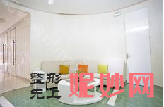 青岛肋骨隆鼻整形医院排行榜,预约难吗2022排行榜公布又是华韩专家领衔