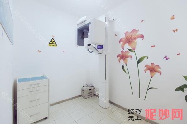 武汉口腔医院排名前十对比，单枪匹马展现实力，种植牙价格出！
