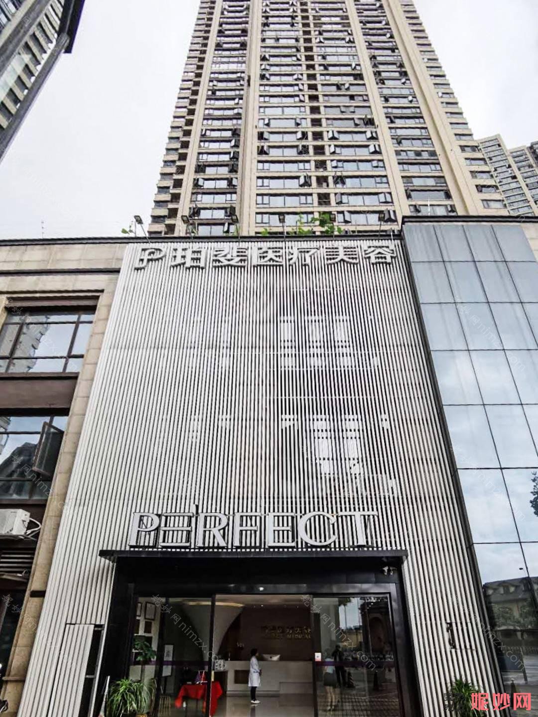 长沙整形美容优质医院2022年度前五榜单出炉！爱芮思、湖南省人民医院整形医疗美容科、彭俊等技术对比价格出炉