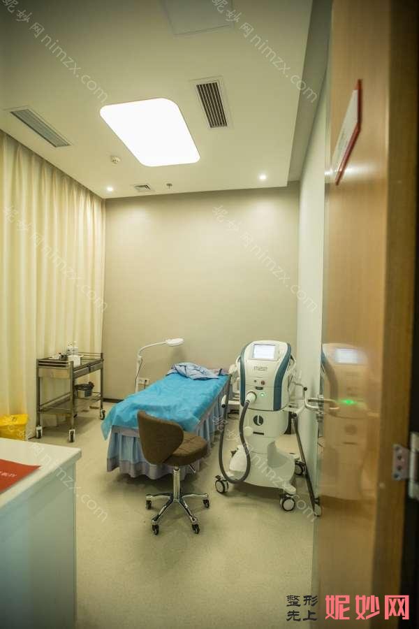 重庆正规有名气的整形医院排名前十，TOP十医美实力出击！