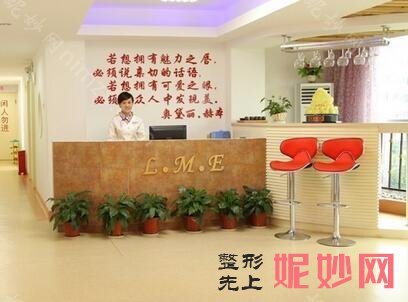 福州胸部整形哪里好？这几家都是业内较好，助你完成美胸梦想！