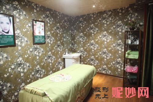 济南做眼部整形选择哪家医院好？排行榜前四机构盘点天桥徐晶、华美、济南军区总医院领衔