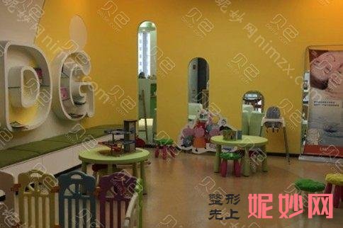 成都哪个口腔诊所好？极光口腔怎么样