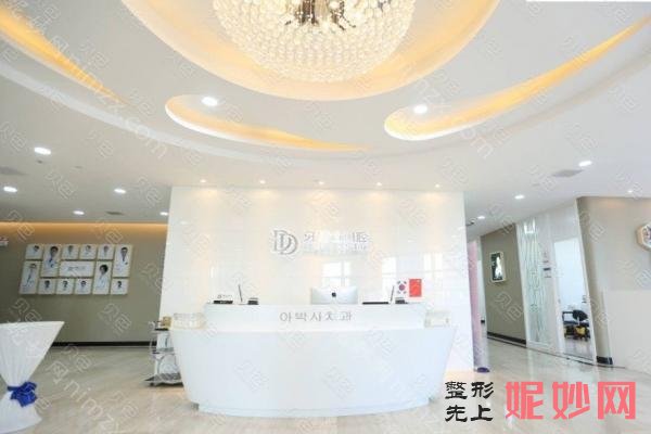 细数上海口腔医院排名前十,种植牙/牙齿矫正治牙好还不贵!