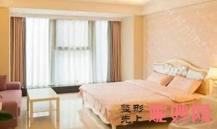 合肥月子中心排名前十价格表!是技术精湛很专业的医院！