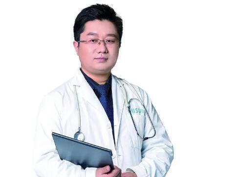 长沙爱思特王谊隆胸怎么样?技术优势,医生介绍一览!