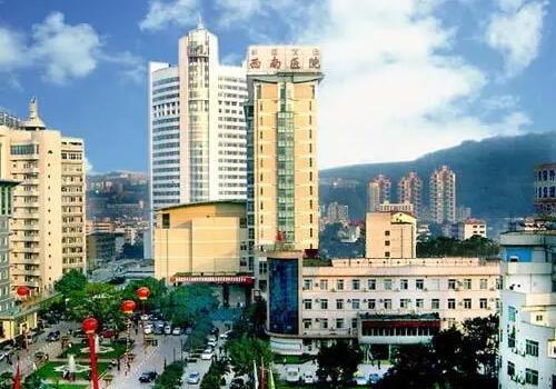 桂林市人民医院口腔科牙齿种植怎么样？医生信息-口碑-价格-地址