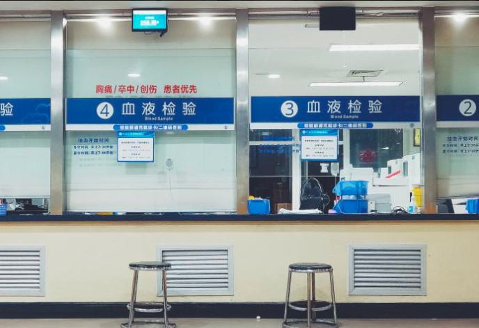 宁波大学医学院附属医院口腔科怎么样？医院概况-医生团队-种植牙价格解析！