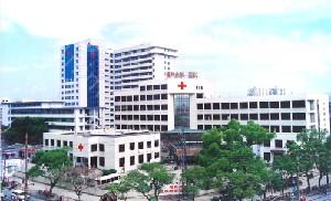 福州市第一医院隆鼻手术价格表，玻尿酸隆鼻价格表及整形外科医生信息