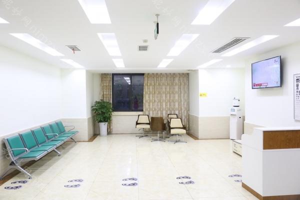 成都市崇州市全身吸脂公立三甲医院排名靠前-成都市崇州市全身吸脂正规整形医院_