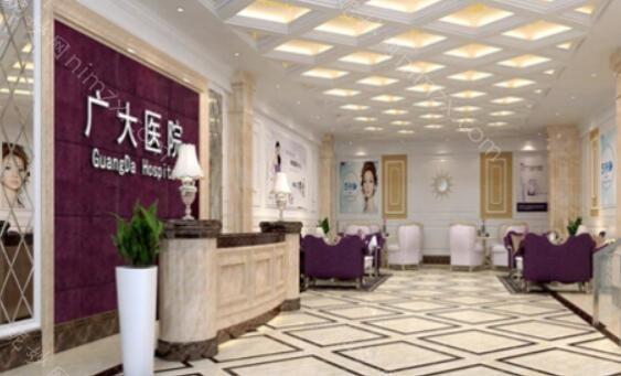 2024年广州广大口腔医院种植牙价格表，了解各项口腔治疗价格贵吗？