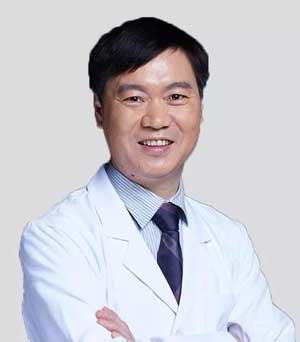 靳小雷