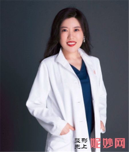 董香君