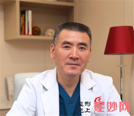 何晋龙