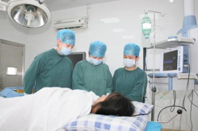 北京306医院整形科怎么样？医生汇总和隆鼻案例