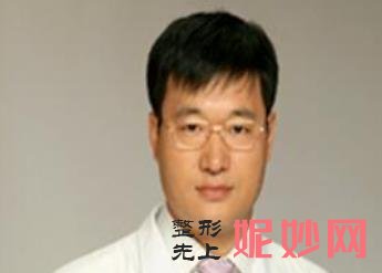 大连哪个专家擅长做网红双眼皮？大连做网红双眼皮医生排名前10！
