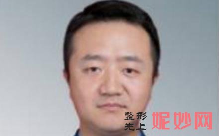 西安张曦和金磊哪个专家鼻综合做的较好？附案例介绍和价格表！