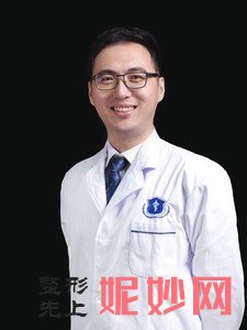 王卓华