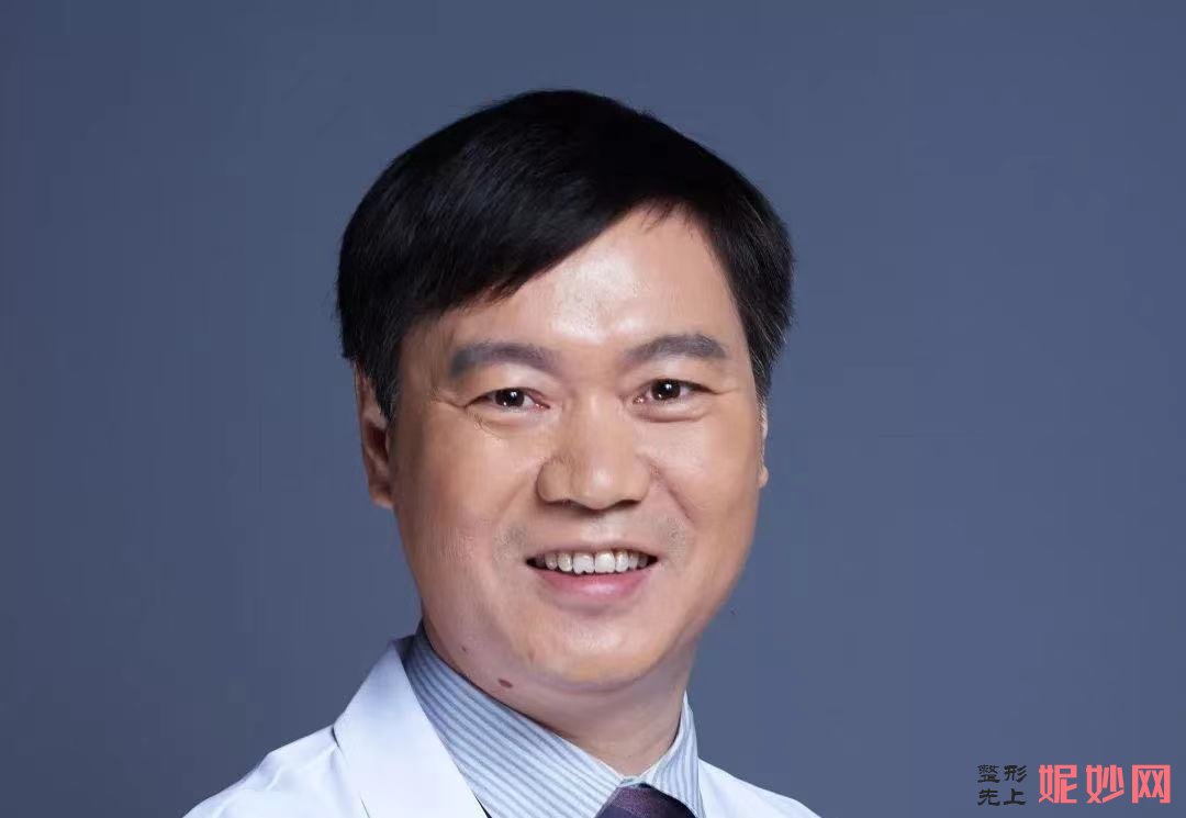 北京双眼皮医生排行耪_北京做双眼皮排名前三的医生是谁？