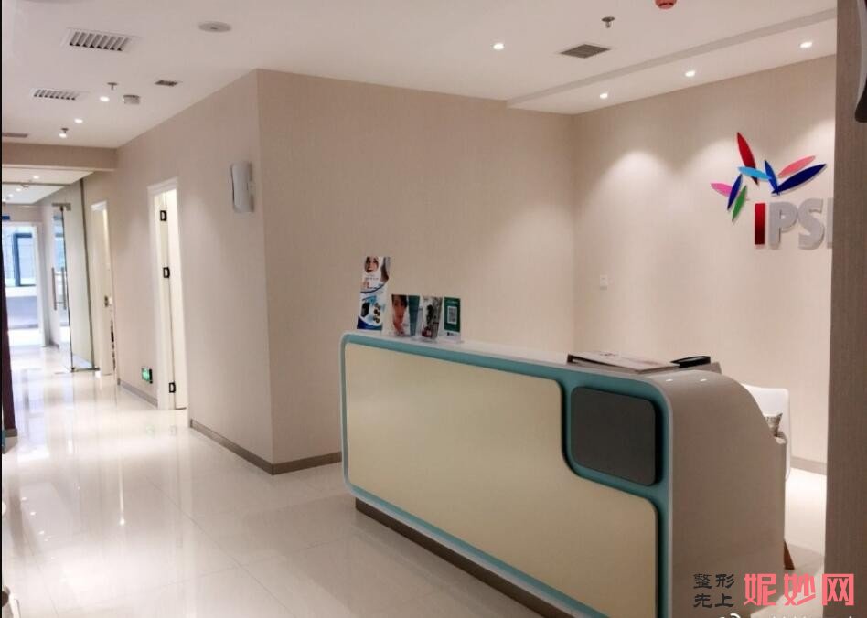 天津哪家医院做硅胶丰太阳穴比较靠谱？中爱铭医、健丽、瑷珊韩铭等实力在线比较!！