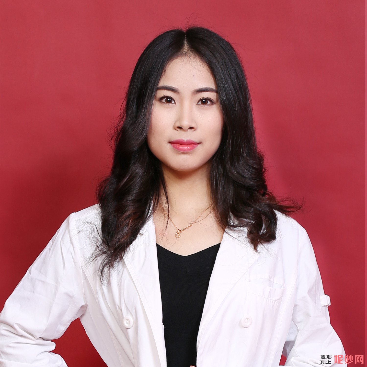 曲靖市吴氏嘉美        曹燕做假体隆鼻怎么样？附医生简介|假体隆鼻案例及价格表