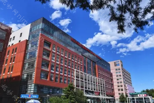 薛红宇做眼袋拿手吗?有做过眼袋的朋友给看看术后对比图吗?