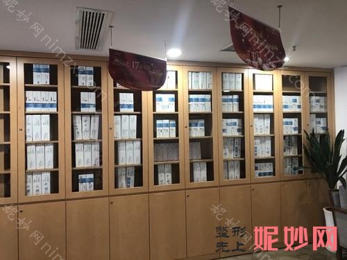 成都哪家牙齿矫正厉害些？君臣、亚非、欢悦等尤其擅长自锁托槽矫正