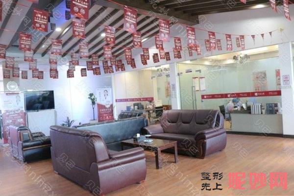 广州矫正牙齿医院哪家好?广州牙齿矫正排名前十牙科+价格表