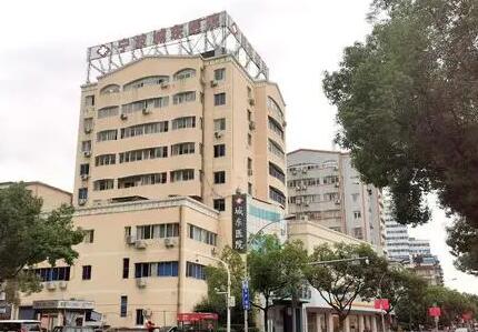 德州市复合彩光除皱效医院排行榜前八选了又选（德州市复合彩光除皱效整形医院）
