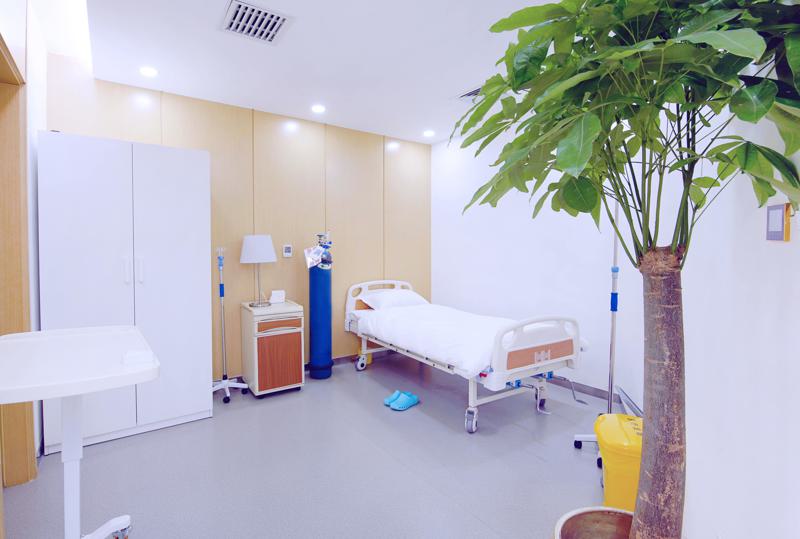 北京丰联丽格医疗美容门诊部耳软骨隆鼻技术怎么样？真实案例分享+2025年价格表解析