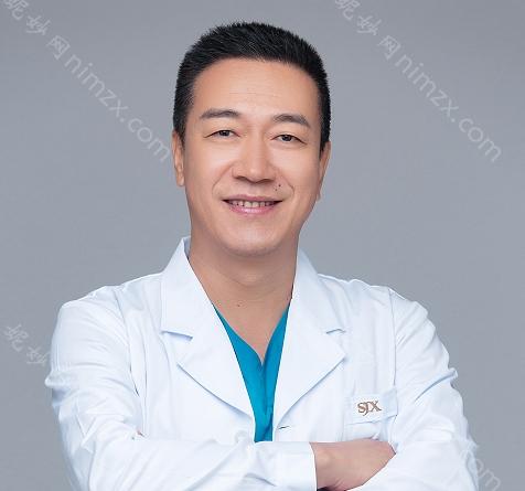 张笑天