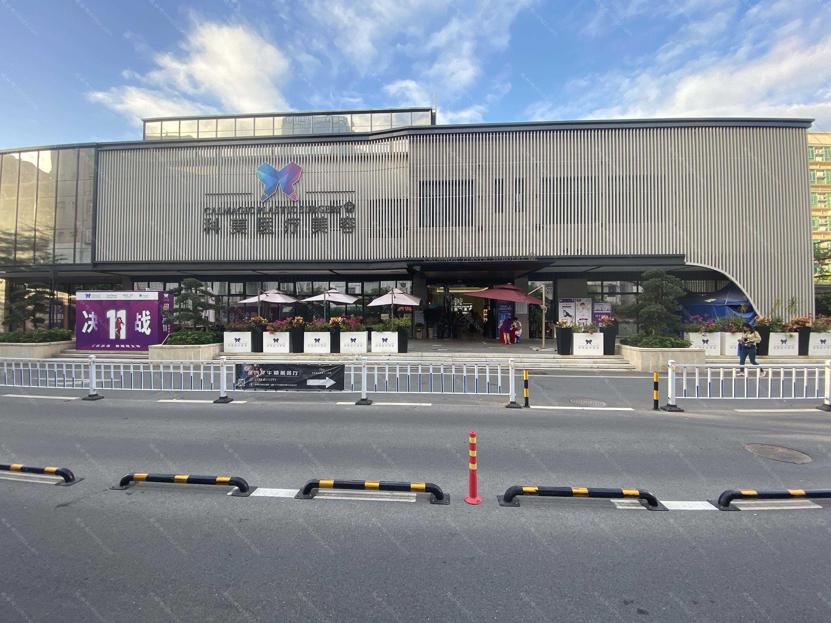 珠海比较好的胸部整形机构,排名前十名单曝光北大口腔医院、平安康复医院专家整牙价格了解
