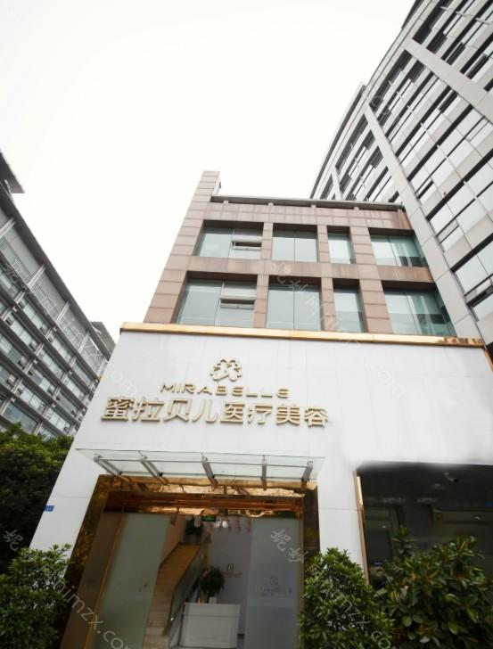 成都双眼皮哪家医院好，价格标准及双眼皮案例恢复图这都有介绍
