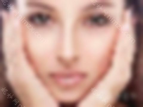 假体隆鼻术后有哪些注意事项？