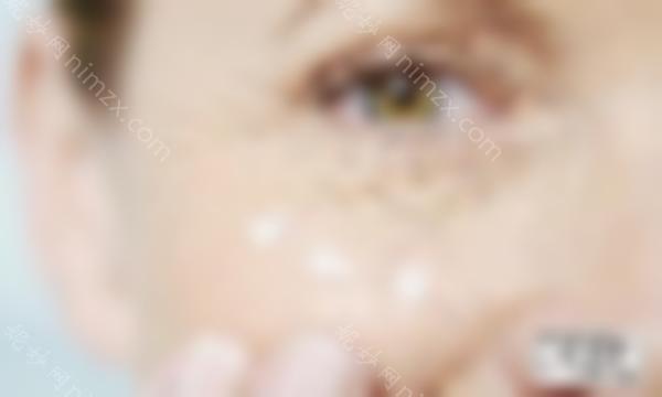 蛋白线面部提拉手术多少钱？花2分钟快速观察！