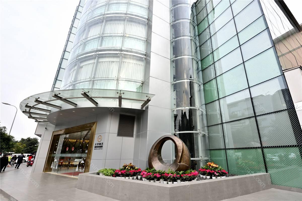 成都大华韩艺整形美容医院价格表公开！医生技术实力深度解析